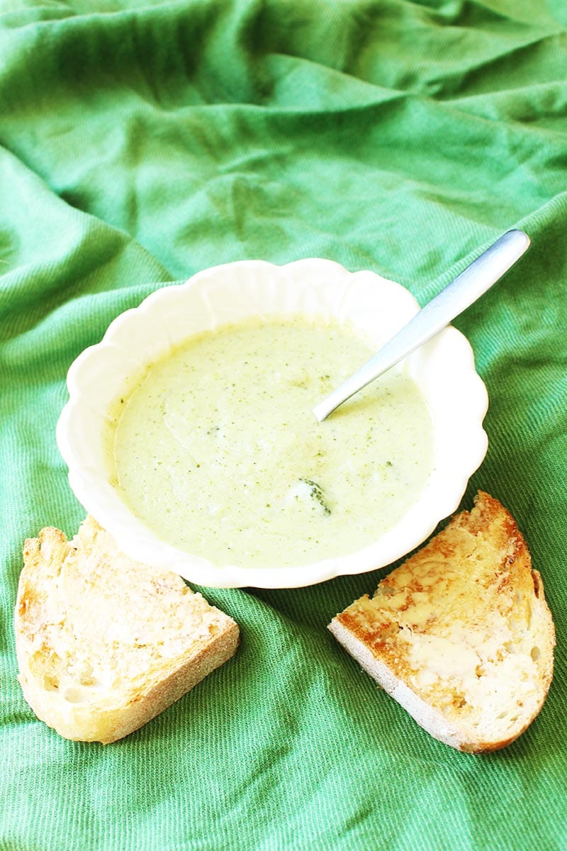 This easy-to-make Creamy Vegan Broccoli Soup is just one of many healthy, vegan lunch ideas - that both kids and adults will love!