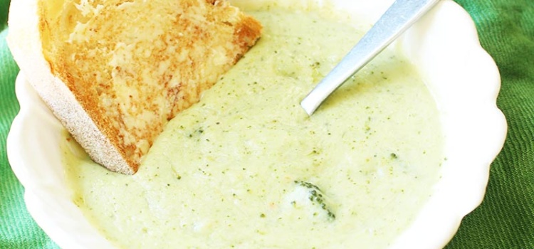 Thick and creamy vegan broccoli soup... without the cream. Safe for vegans, lactose-intolerants and calorie counters alike. And it's delicious too!
