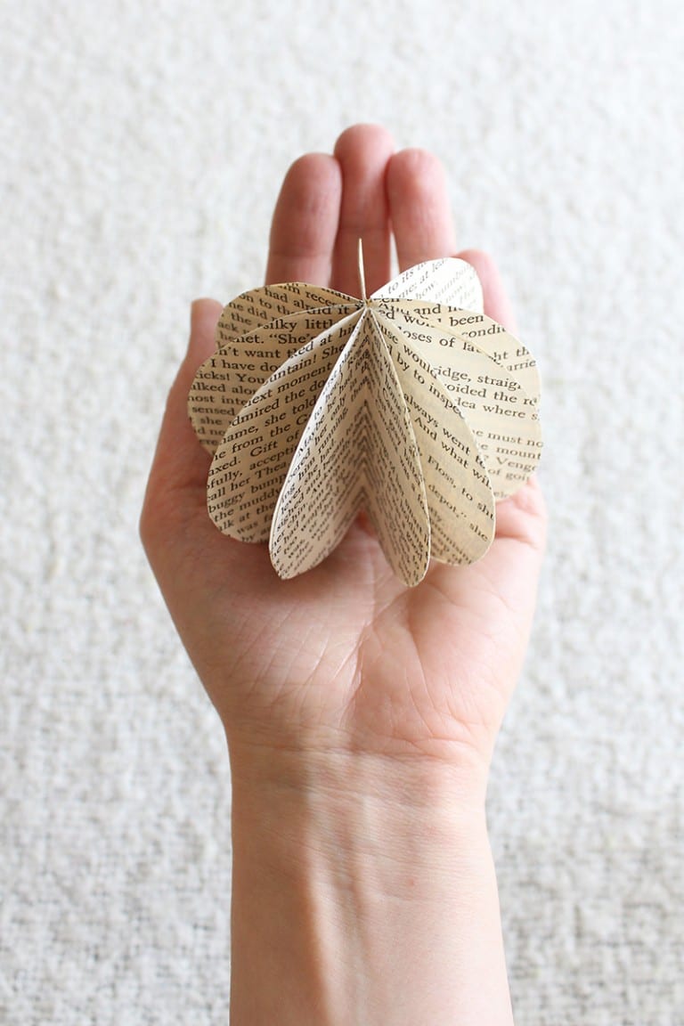 paper-orb-how-to-make-a-simple-paper-orb-from-old-book-pages-of